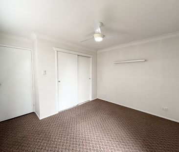 Stylish Family Home in a Peaceful St Helens Park Pocket - Photo 1