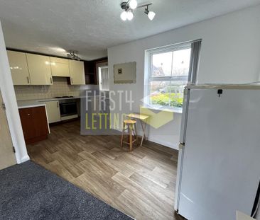 2 bedroom flat to rent - Photo 3