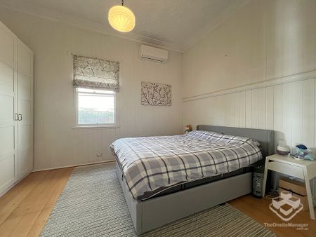 Character, Charm & Lifestyle in a Prime Kelvin Grove Location - Photo 4