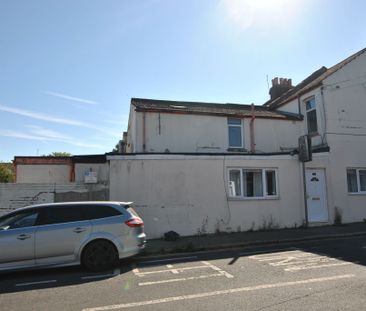 Rainham Road, Gillingham, London - Photo 6