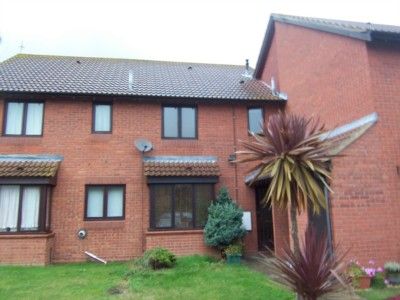 Sunbury Court, Shoeburyness - Photo 3