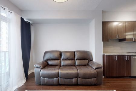 For Lease - 7161 Yonge Street Unit# 732, Markham, Ontario - Photo 4