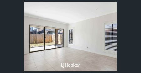 Beautiful 4 Bedroom Home! - Photo 2