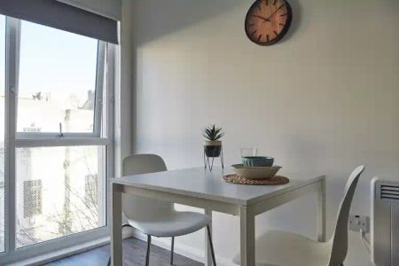 Superior Studio - Courtyard View - Photo 3