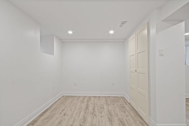 For Lease - 35 Humberside Avenue Unit# #1 (Basement), Toronto, Ontario - Photo 1