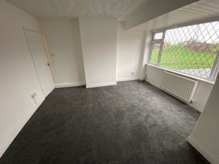 2 Bed Terraced House, Longroyd Street North, LS11 - Photo 3