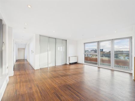 3 bedroom Penthouse to rent - Photo 4