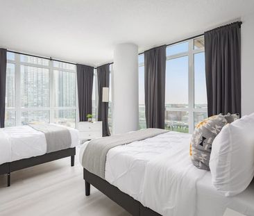 Queens Quay West - Photo 5