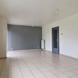 Degelijk, instapklaar2-slaapkamerappartement te Helkijn. - Photo 1