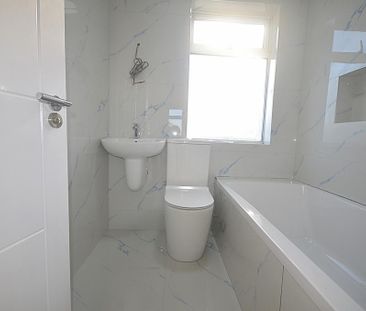 3 bedroom terraced house to rent - Photo 6