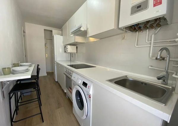 Calle de Sierra Carbonera, Madrid, Community of Madrid 28053