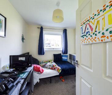 3 bedroom terraced house to rent - Photo 4