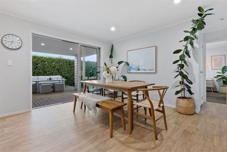 Charming 3BR Pukekohe Retreat w/ Garden! - Photo 5