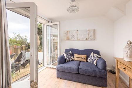 4 bedroom house to rent - Photo 2