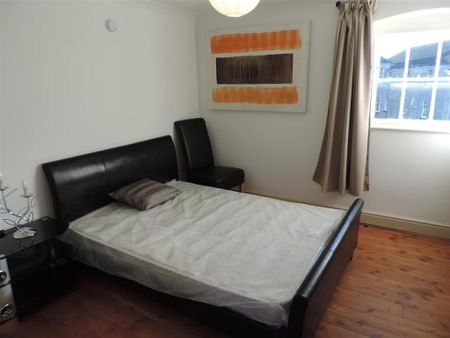 3 bedroom apartment to rent - Photo 5