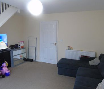 2 bedroom end of terrace house to rent - Photo 6