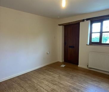 1 bedroom terraced house to rent - Photo 2