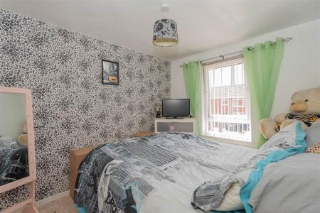 68 Blythe Street, Sandy Row, Belfast, BT12 5HW - Photo 4