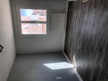 Location Appartement 3 pièces 63m² ANNONAY 07100 - Photo 3