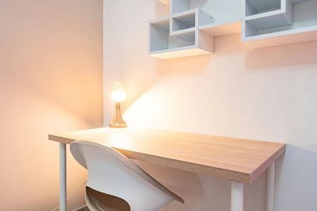 Via Giulio e Corrado Venini, Milan, Lombardy 20124 - Foto 3