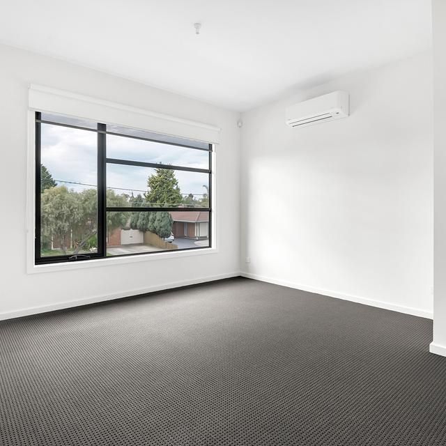 Perfect Location *** Apply for this property online now! *** - Photo 1
