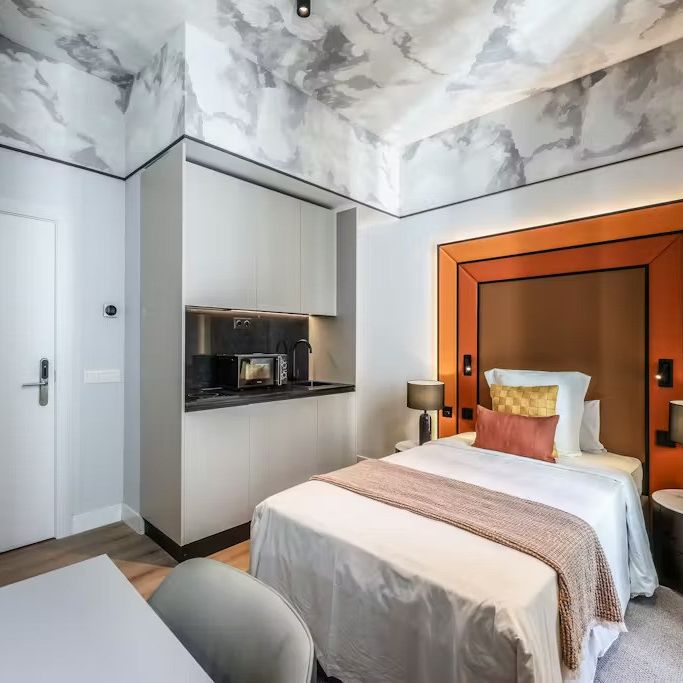 Calle de Atocha, Madrid, Community of Madrid 28012 - Photo 1