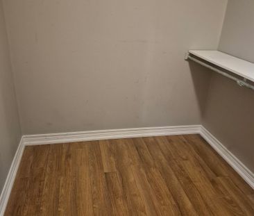 For Lease - 54 Boulton Place, St. Catharines, Ontario - Photo 6