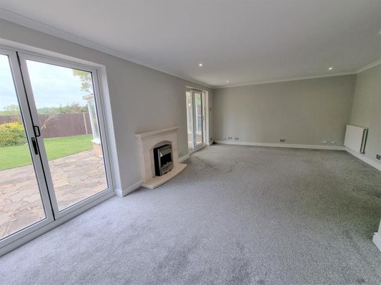 34 Claydon Road, Woking - 4 bedrooms Property for lettings - Seymours - Photo 1