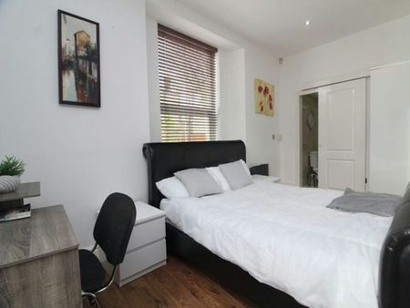 Brunswick Street, Sheffield, S10 - Photo 2