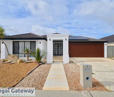 7 London Link, AUBIN GROVE WA 6164 - Photo 3