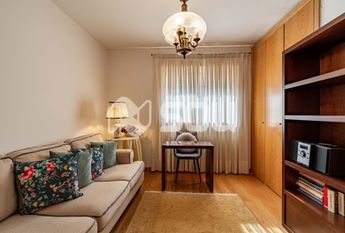 Apartamento T4 em Porto