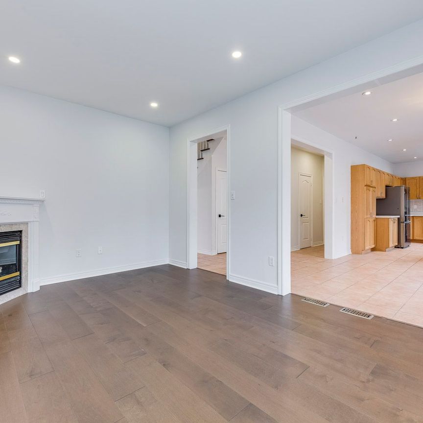 For Lease - 2591 North Ridge Trail, Oakville, Ontario - Photo 1