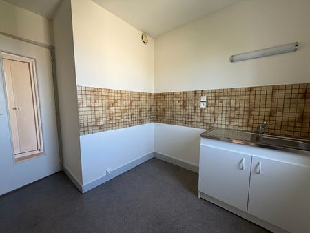 Location Appartement 2 pièces 47m² - Photo 5