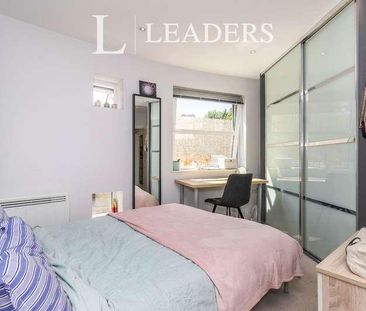 Buick House, London Road, KT2 - Photo 4