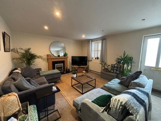 Loughborough Road, Loughborough, LE12 - Photo 1