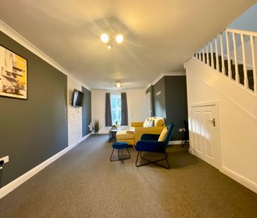 3 bedroom Semi-Detached House to let - Photo 1