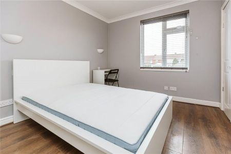 5 bedroom end of terrace house to rent - Photo 5