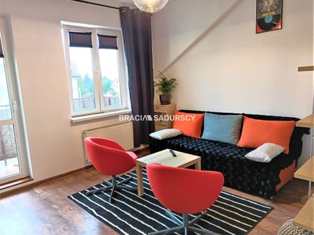 Wygodne mieszkanie z szybkim dojazdem do centrum! - Photo 4