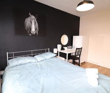 3 bedroom maisonette to rent - Photo 4