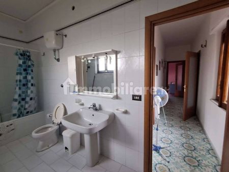 Villa unifamiliare SALVATORE POSTIGLIONE snc, Baia Verde, Castel Volturno - Photo 5