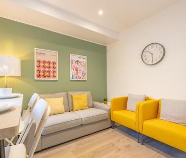 Room 3, 4 Woodcot Avenue, Belfast, BT5 5JA - Photo 1