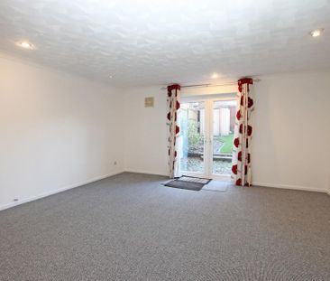 3 bedroom semi-detached house to rent - Photo 5