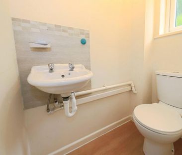 3 bedroom terraced house to rent - Photo 1