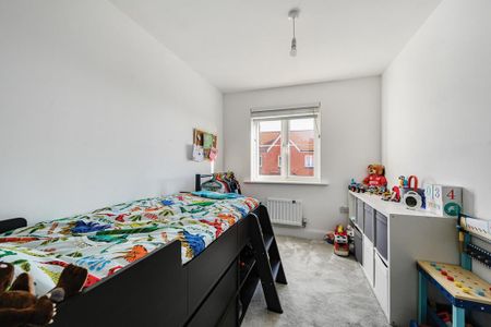 4 bedroom detached house to rent - Photo 4