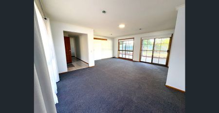 4 Bedroom Home - Photo 4