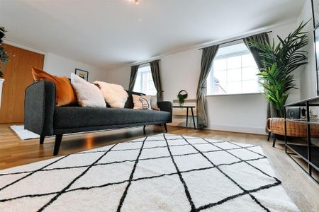 2 bedroom flat to rent - Photo 3