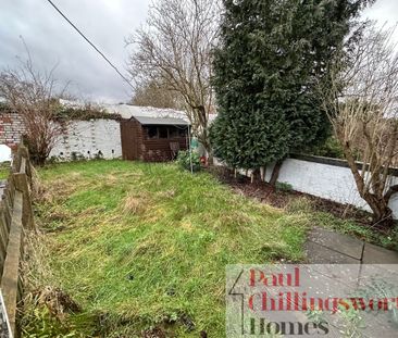 1 bed Terraced House - Photo 2