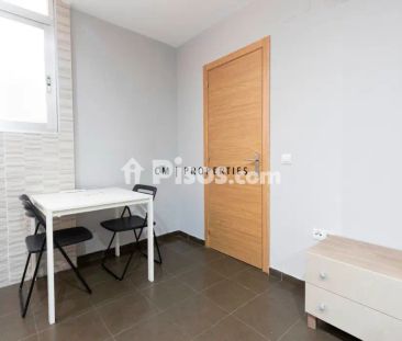 Apartamento en alquiler en Carrer dels Adressadors - Photo 1
