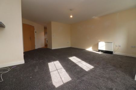 2 bedroom Flat To Let - Photo 4