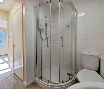 Millbrook Road East, SO15 - Photo 5